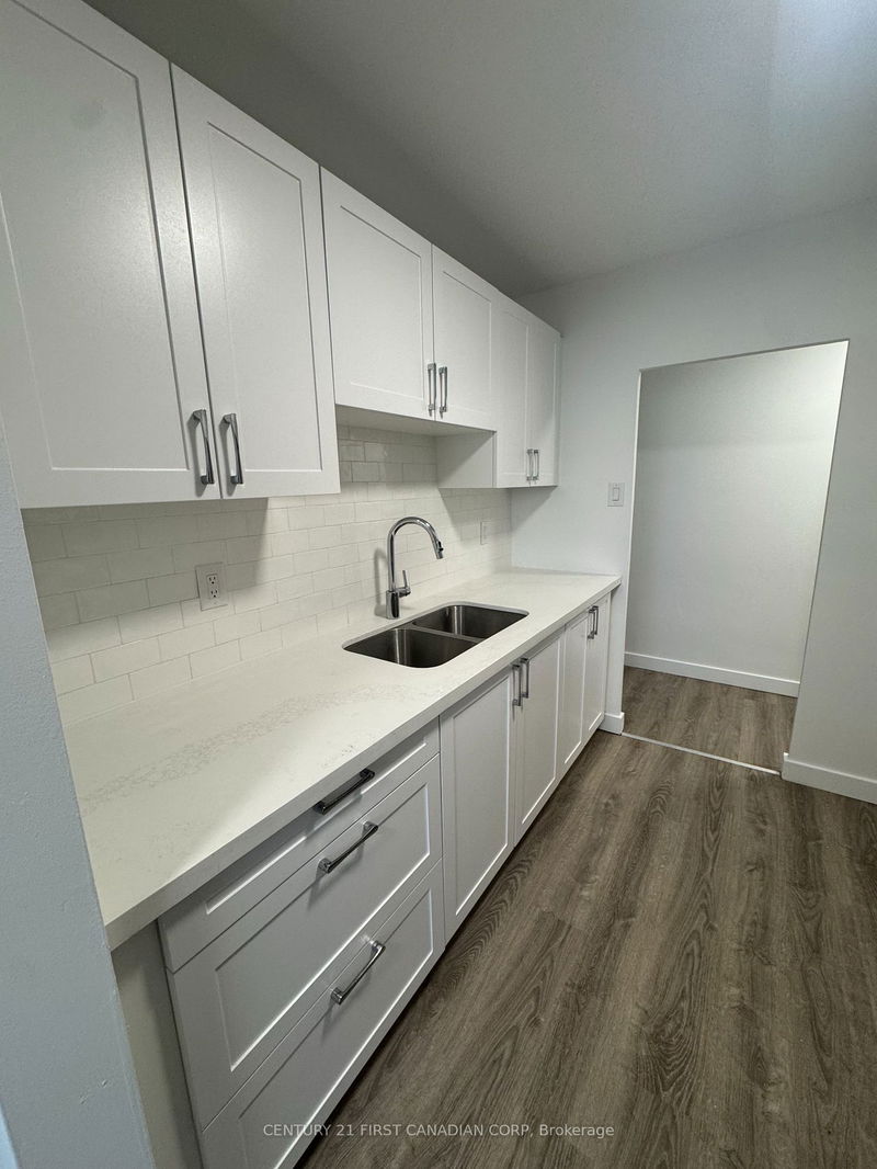 home for lease on 606-227 Cathcart Street