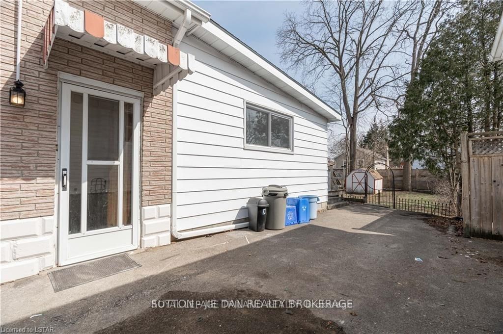 Detached House for lease at 47 EASTMAN Avenue, London, East N, N5W 2M3 - MLS: X11964695