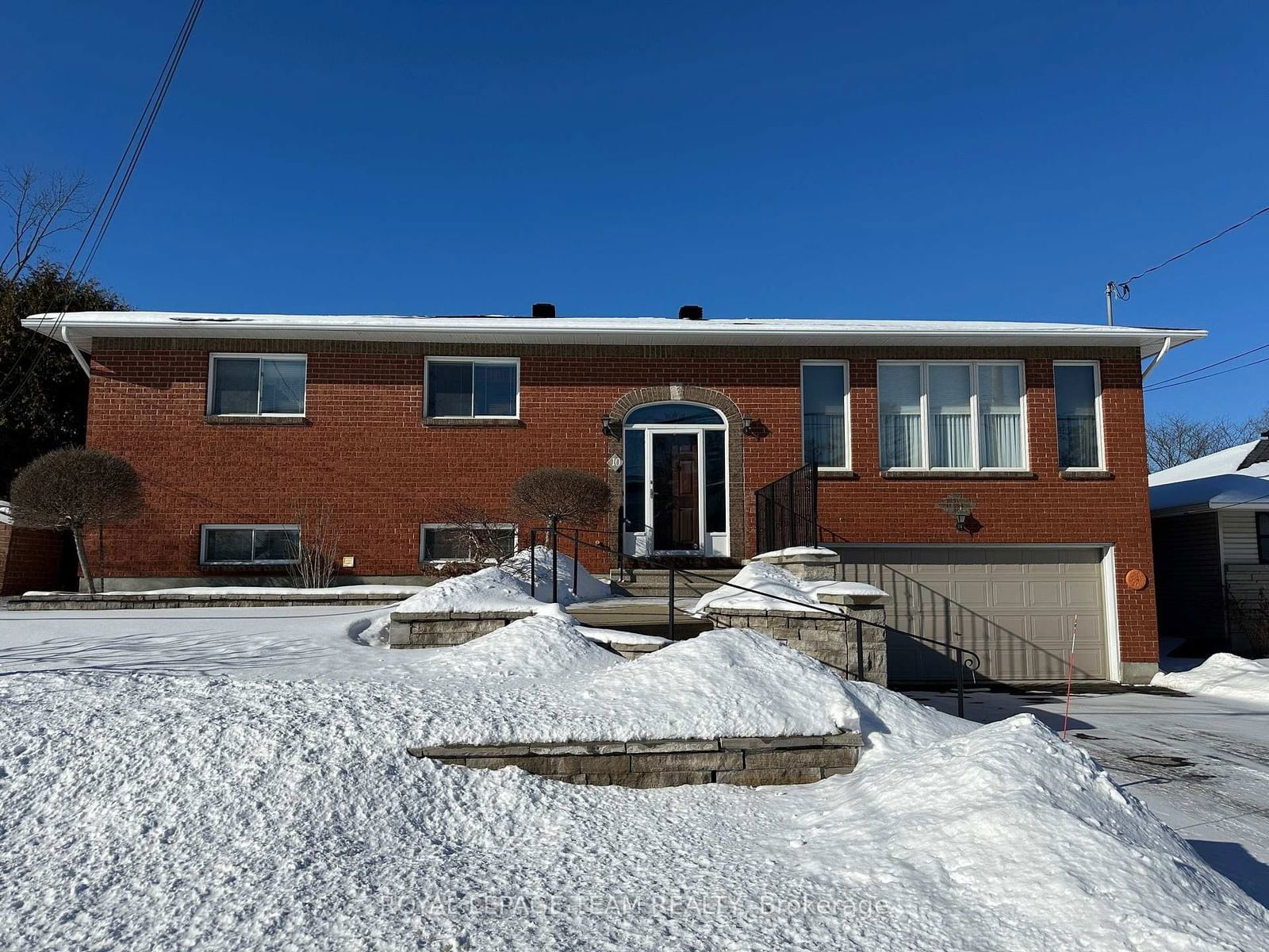 Detached House sold at 10 CARLETON CATHCART Street, Stittsville - Munster - Richmond, 8203 - Stittsville (South), K2S 1N1 - MLS: X11964814