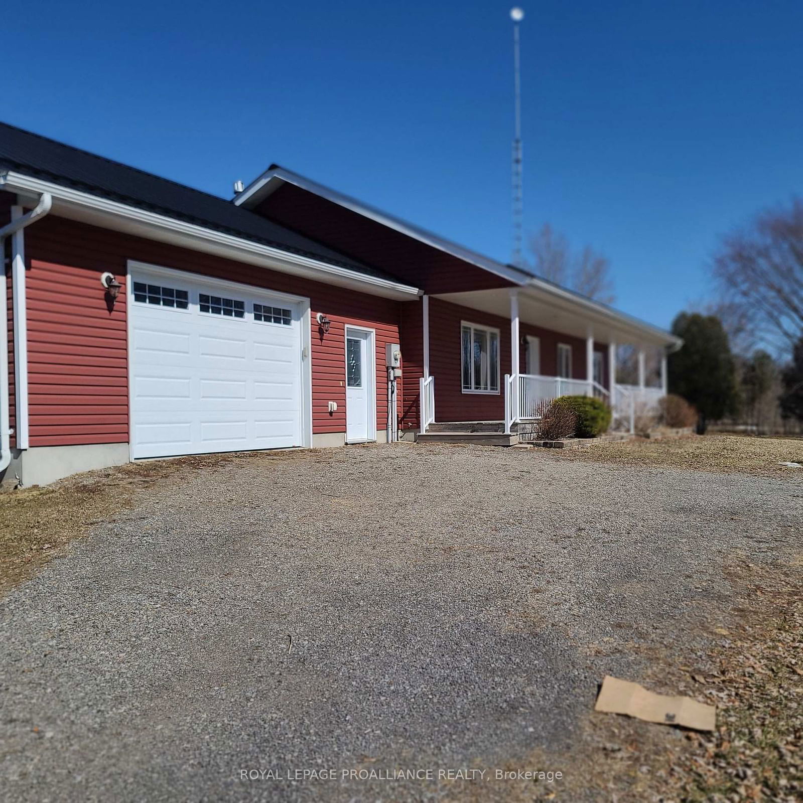 Detached House sold at 2002 COUNTY ROAD 2 Road, Edwardsburgh/Cardinal, Edwardsburgh/Cardinal Twp, K0E 1T1 - MLS: X11964960