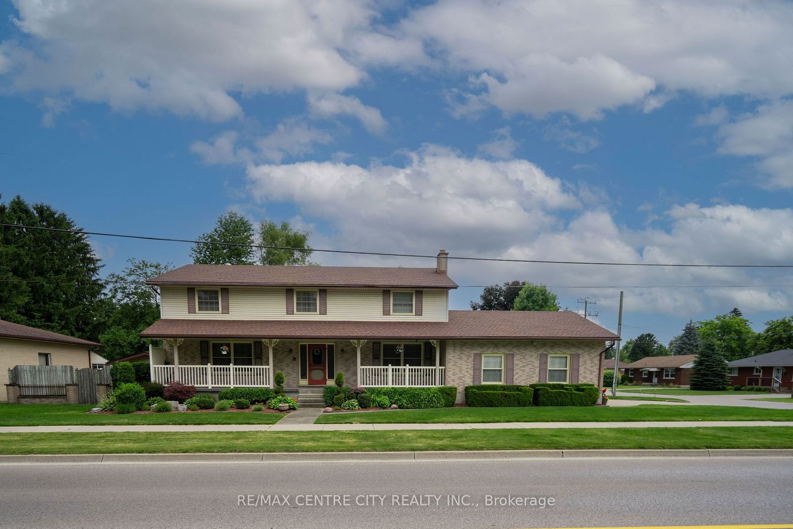 Detached House for sale at 410 Beattie Street, Strathroy-Caradoc, SW, N7G 2X6 - MLS: X11965033