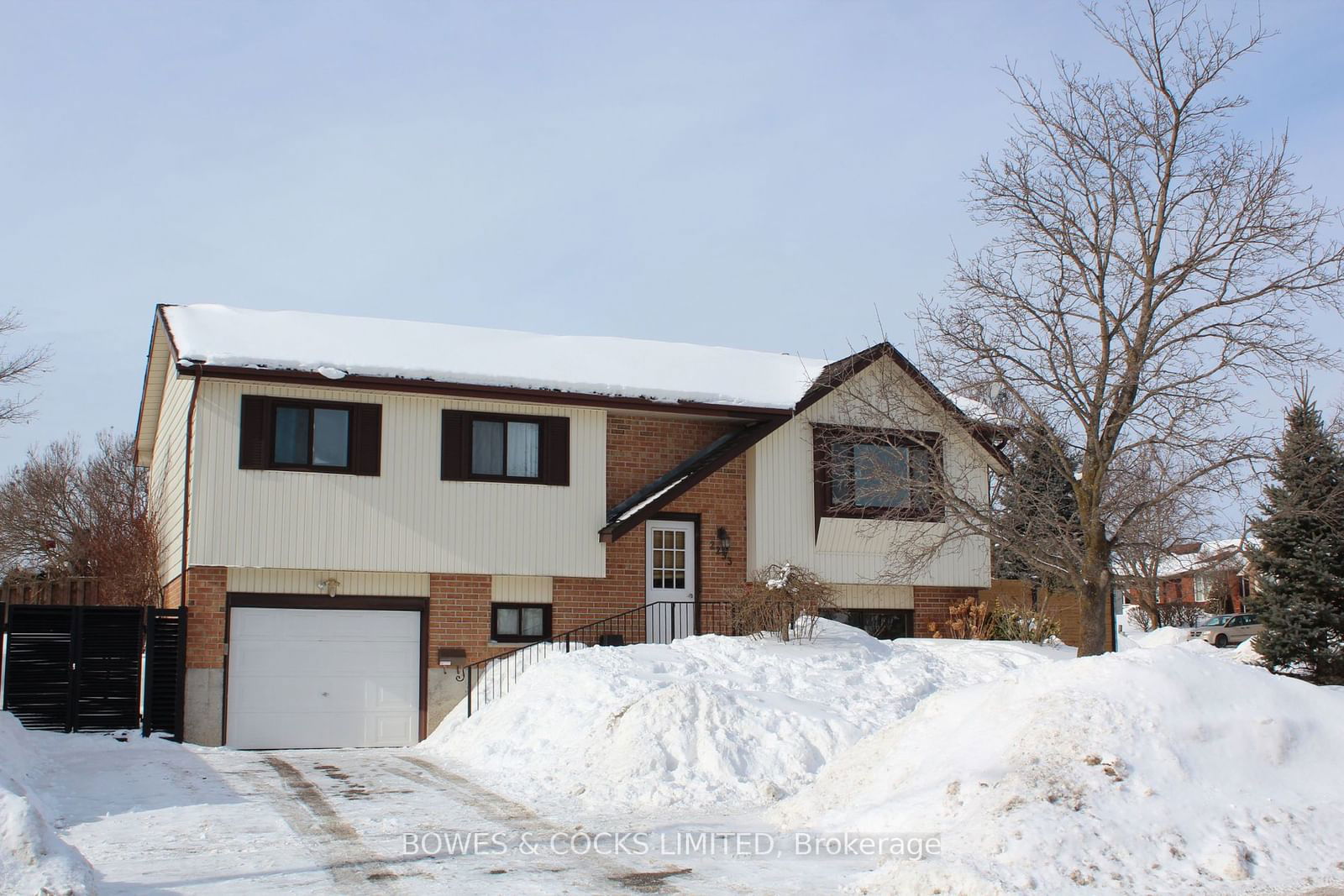 Detached House for sale at 2233 Denure Drive, Peterborough, Monaghan, K9K 1V3 - MLS: X11965263