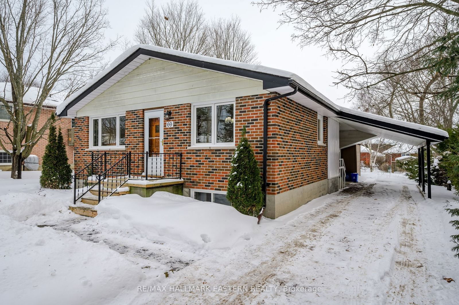 Detached House sold at 69 Ermatinger Street, Smith-Ennismore-Lakefield, Lakefield, K0L 2H0 - MLS: X11965353