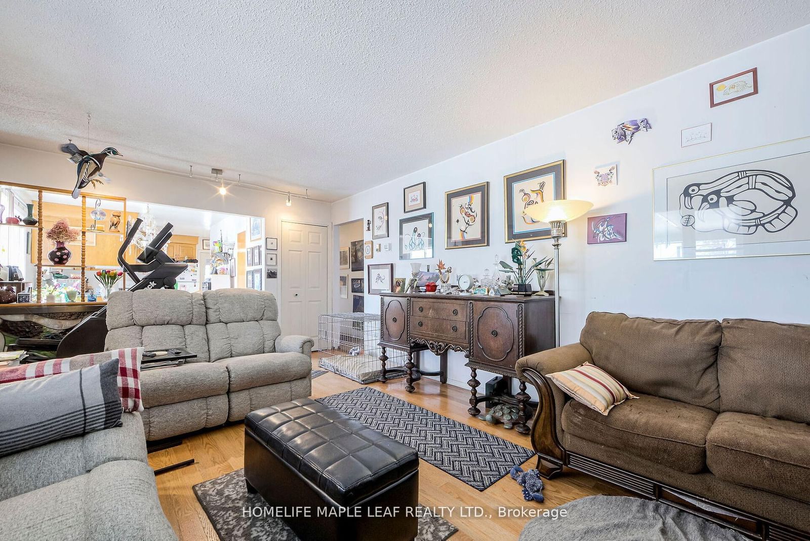 Listing Image 17
