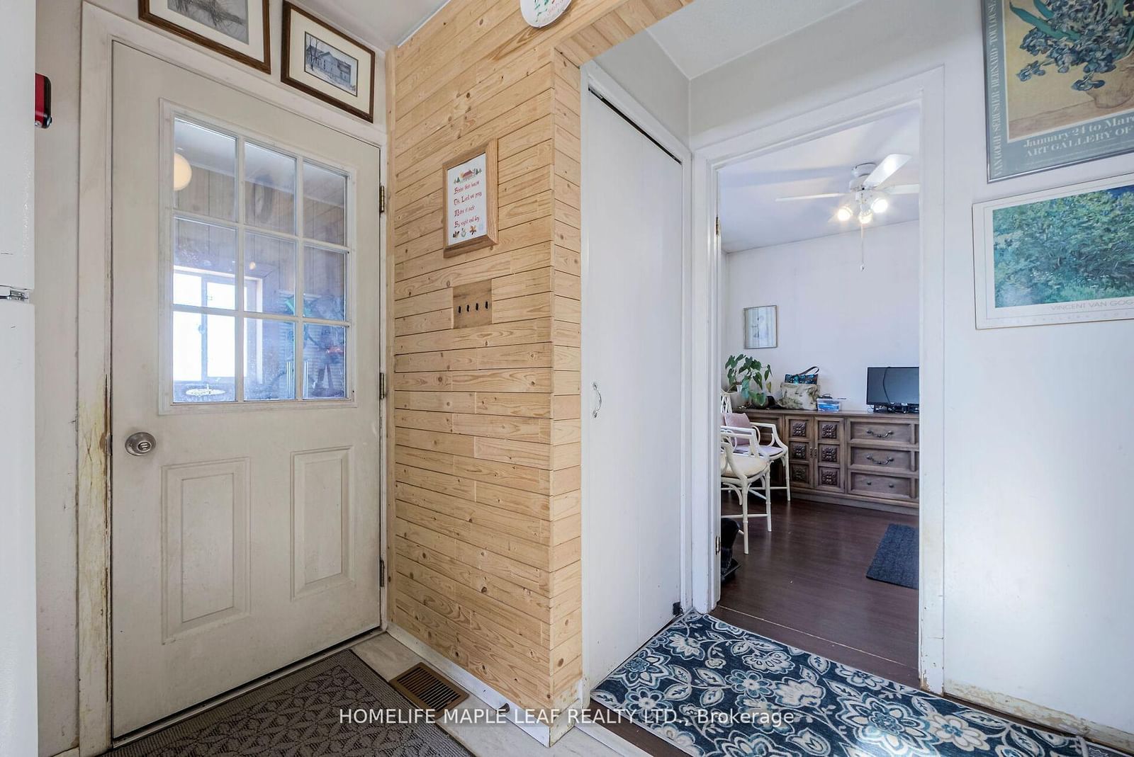Listing Image 5
