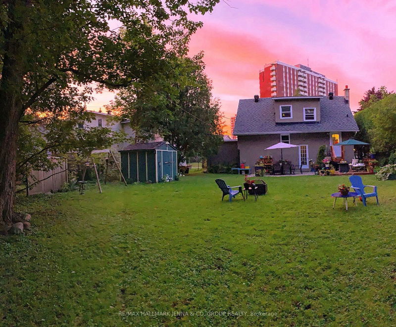 home for sale on 524 Neighbourhood Way