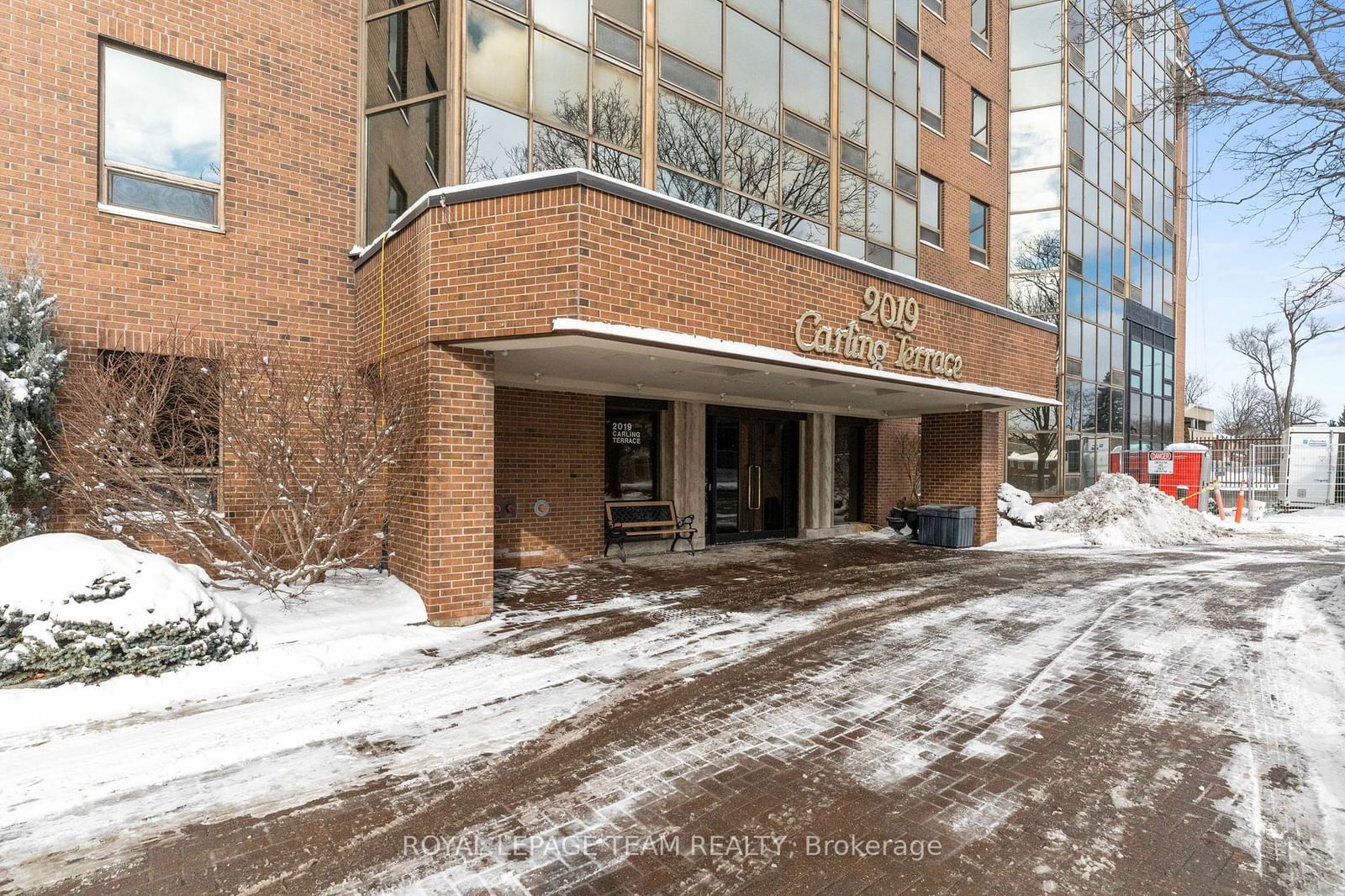 Condo for sale at 504-2019 Carling Avenue, Ottawa, Carlingwood, K2A 4A2 - MLS: X11965641