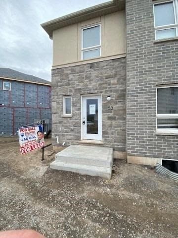 Townhouse leased at 33-53 Old School Trail, Welland, L3C 0J2 - MLS: X11965683