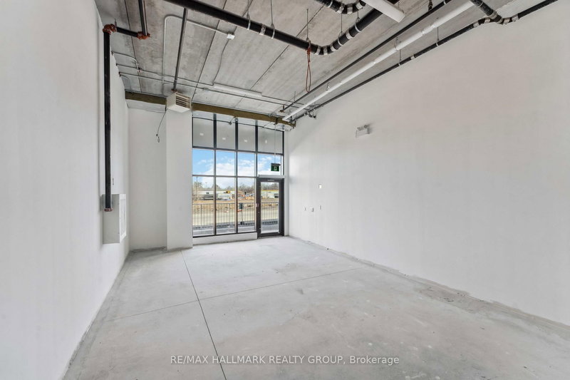 111 - 1340 Hemlock Rd, Ottawa, K1K 2G8 | Image 3