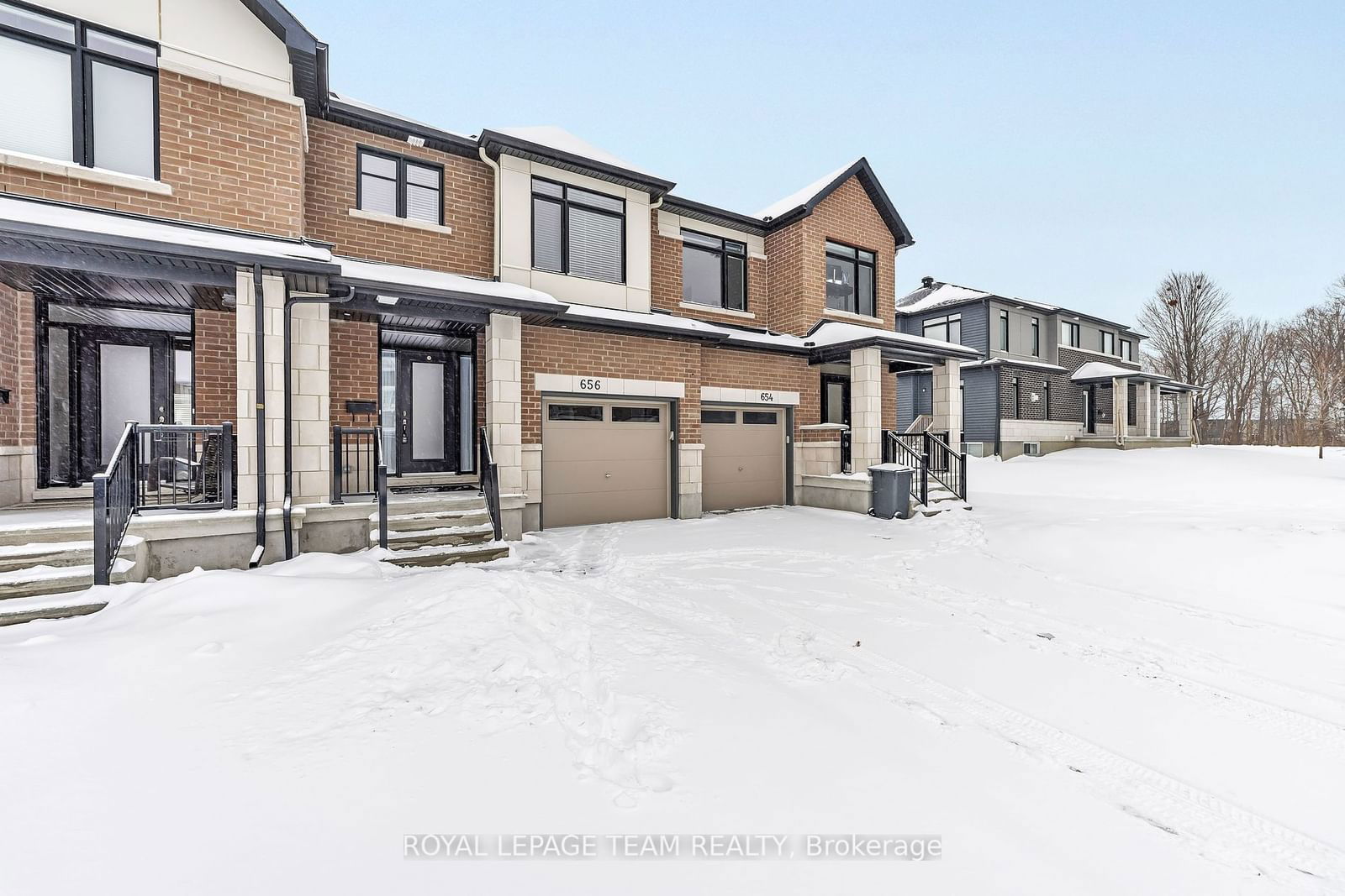 Townhouse for sale at 656 Putney Crescent, Stittsville - Munster - Richmond, 8203 - Stittsville (South), K2S 2N7 - MLS: X11965778