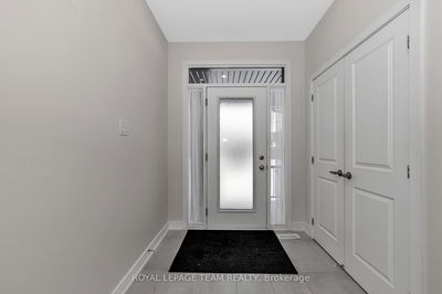 656 Putney Cres, Stittsville - Munster - Richmond - 8203 - Stittsville (South) image-0-2