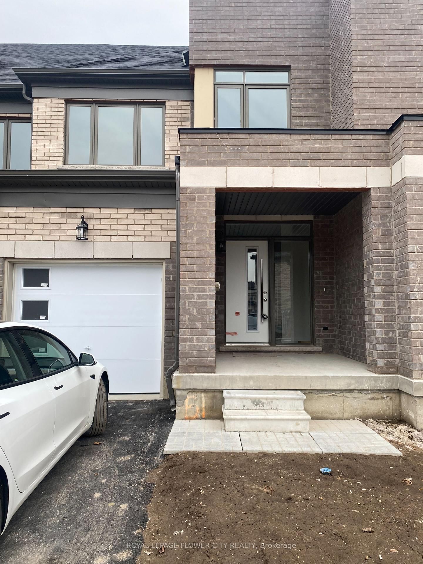 Townhouse sold at 51-166 Deerpath Drive, Guelph, Parkwood Gardens, N1K 0E2 - MLS: X11965785