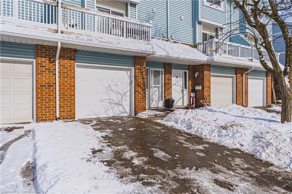 Townhouse for sale at 27-111 Traynor Avenue, Kitchener, N2C 2N2 - MLS: X11965970