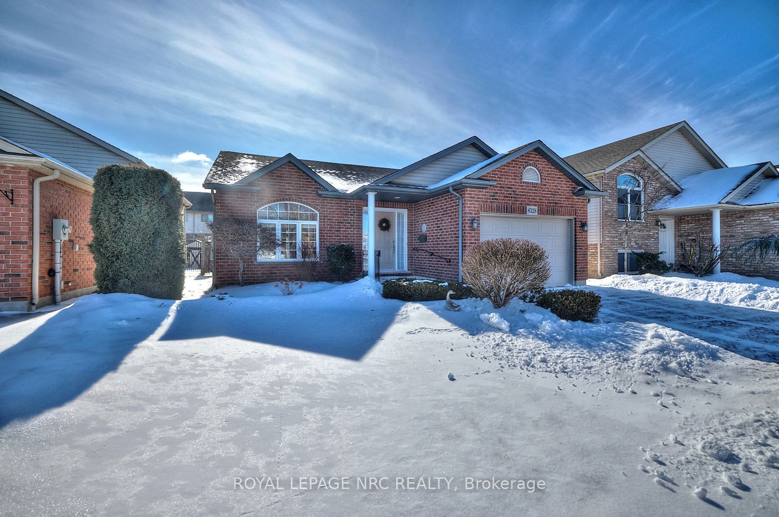 Detached House sold at 8328 Feren Drive, Niagara Falls, 213 - Ascot, L2H 3M9 - MLS: X11966172