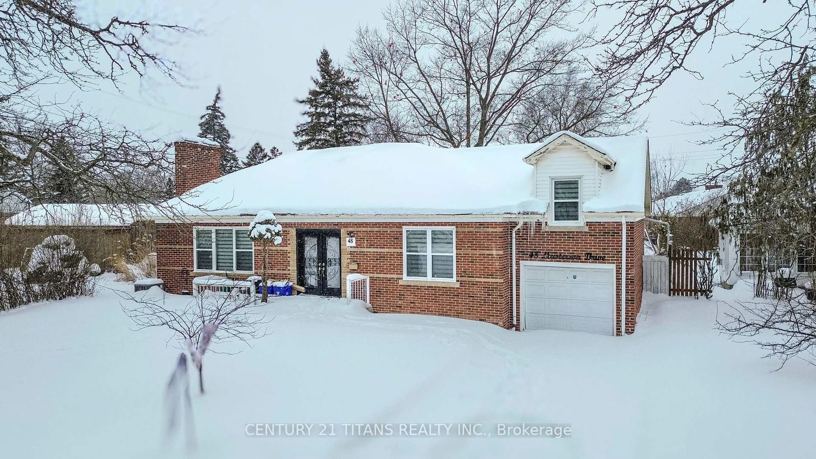 Detached House sold at 48 Masterson Drive, St. Catharines, 461 - Glendale/Glenridge, L2T 3P5 - MLS: X11966230