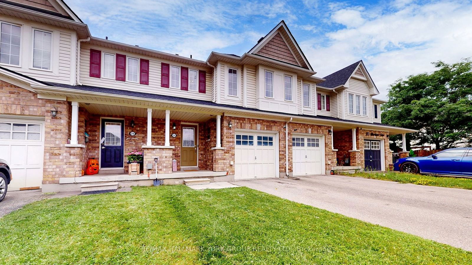 Townhouse for sale at 214 Blackburn Drive, Brantford, N3T 0C4 - MLS: X11966389