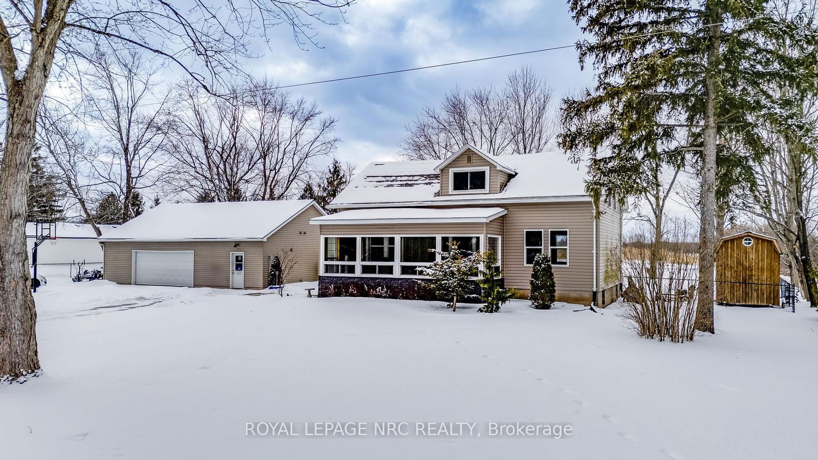 Detached House for sale at 1455 Spears Road, Fort Erie, 331 - Bowen, L2A 5M4 - MLS: X11966399