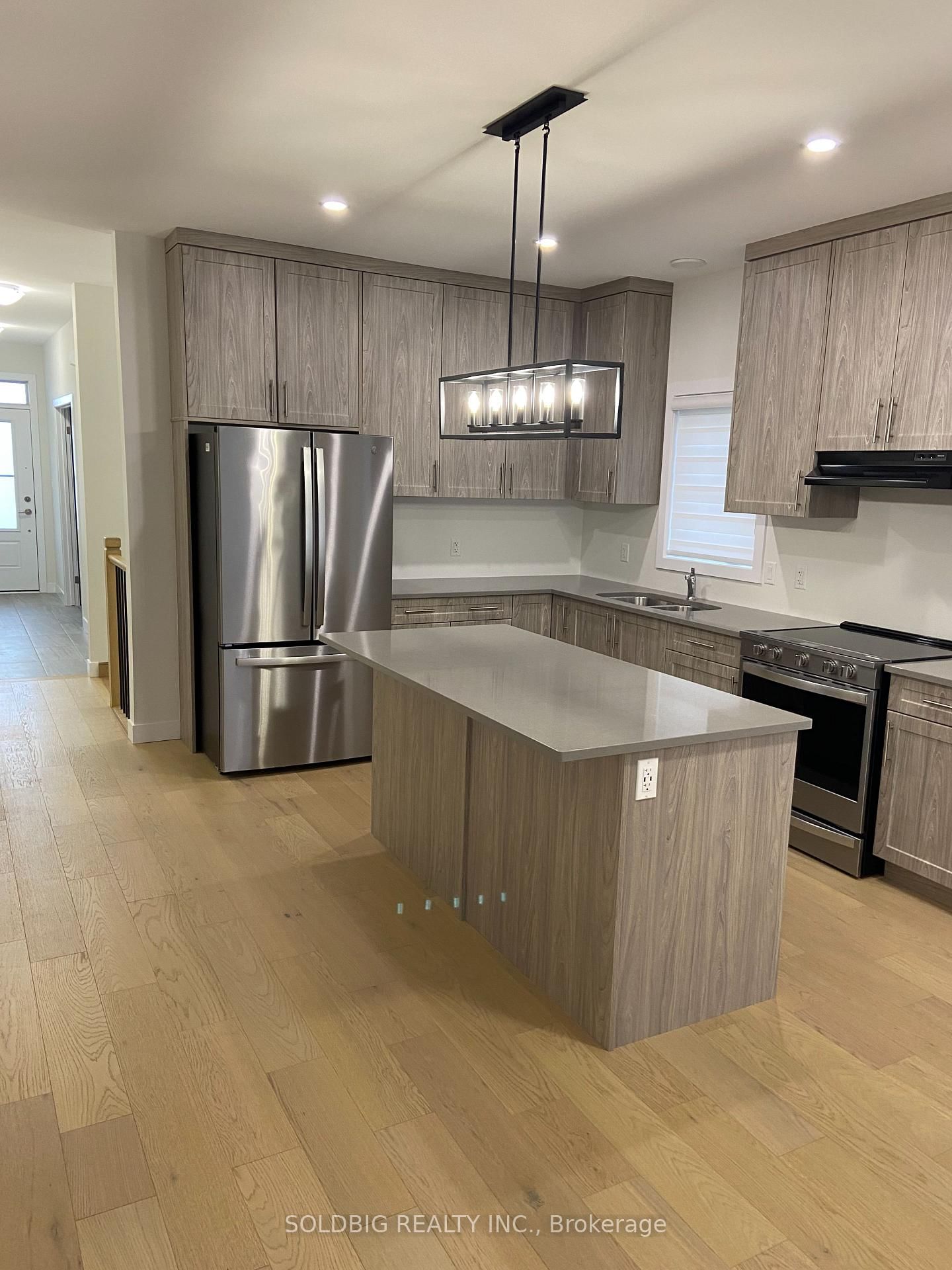 124 Doan Drive sold in Middlesex Centre