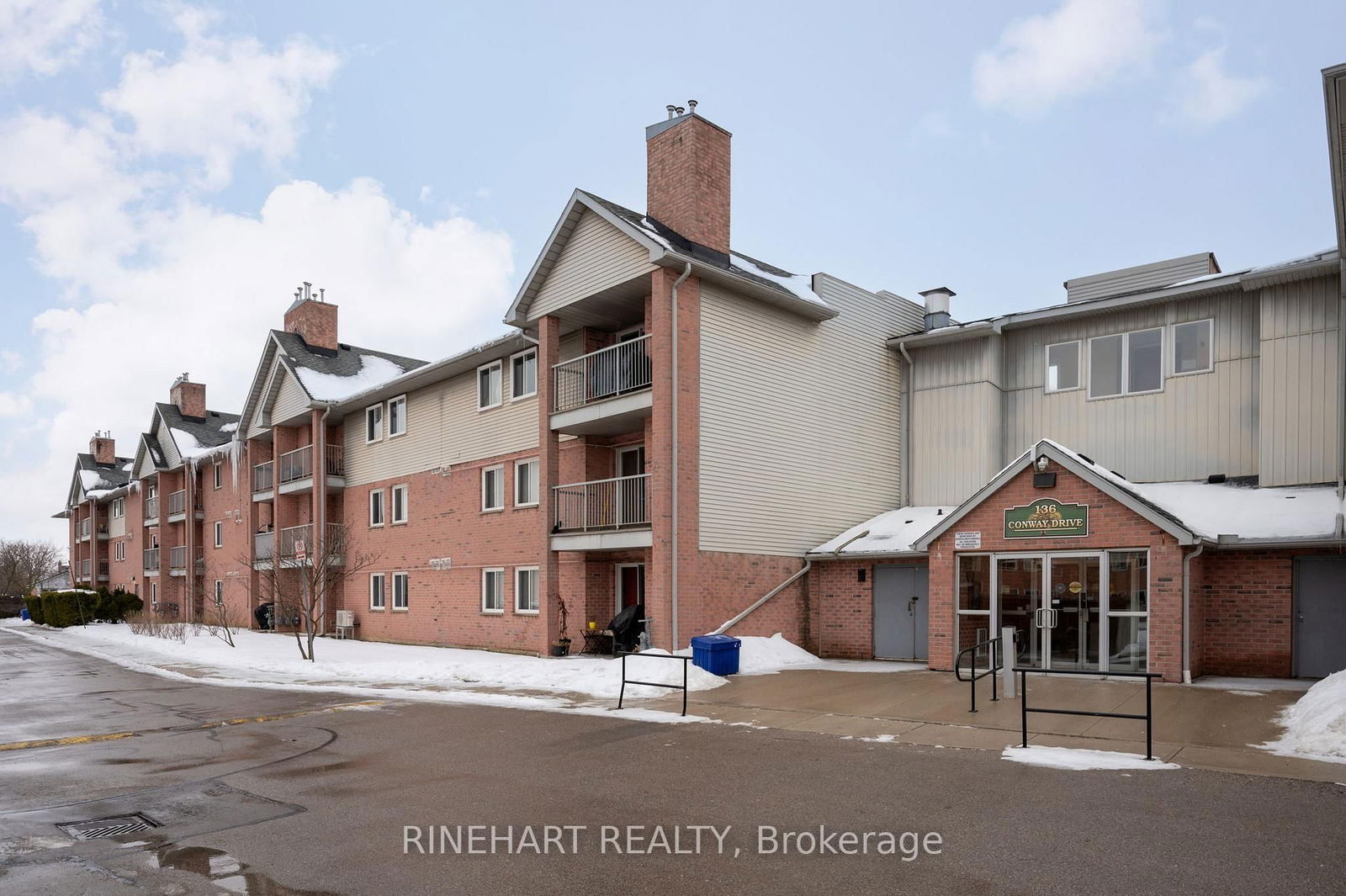 Condo sold at 63-136 Conway Drive, London, South X, N6E 3N1 - MLS: X11966766