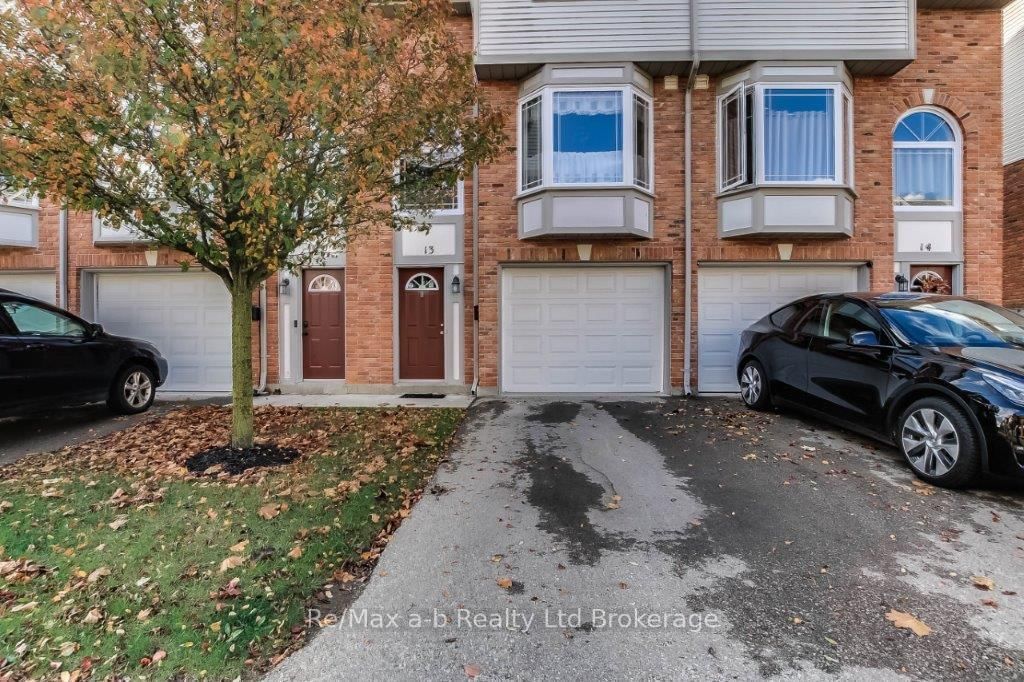 Townhouse sold at 13-46 Conestoga Road, Woodstock, Woodstock - North, N4T 1S4 - MLS: X11966802