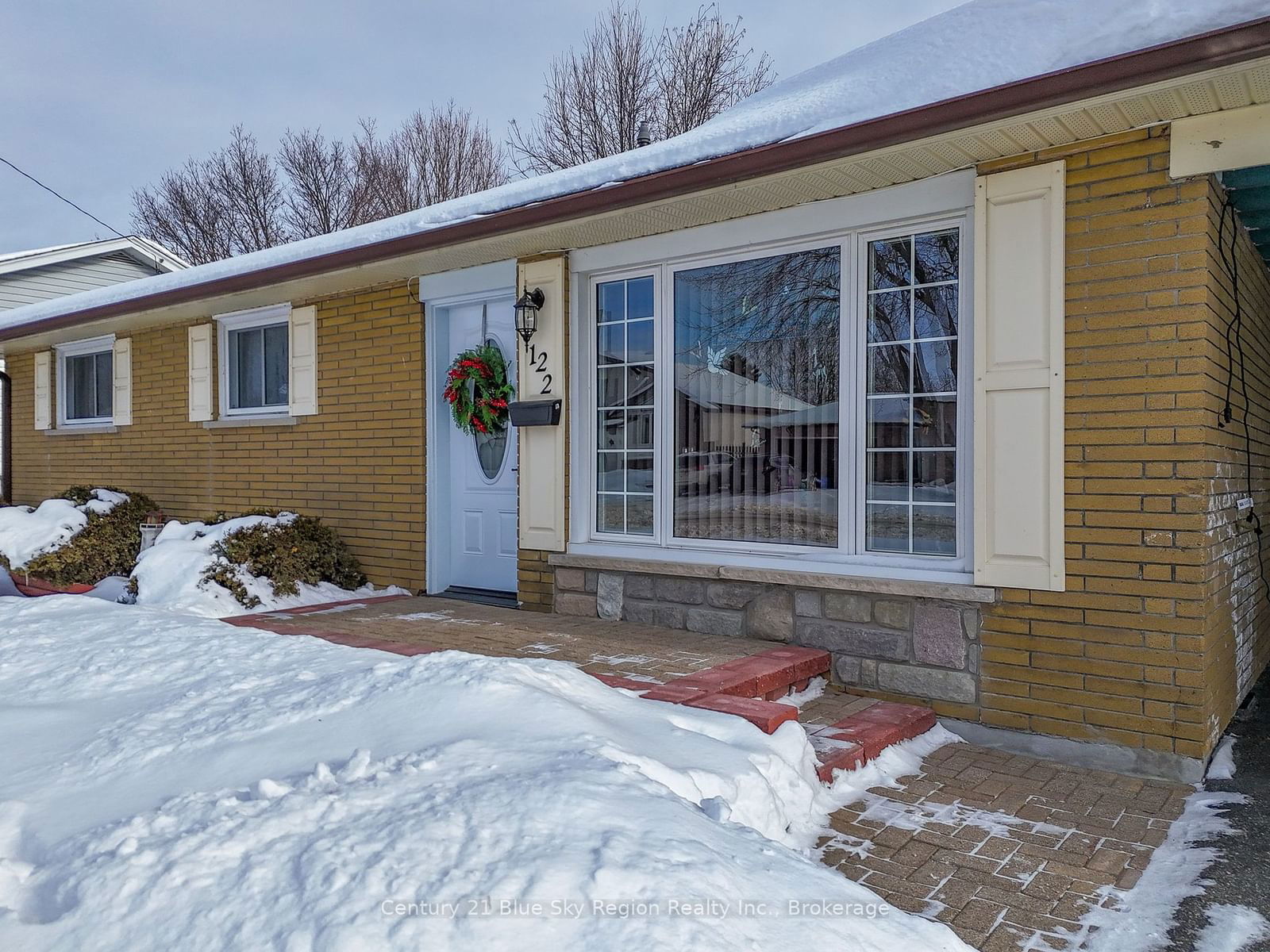 Detached House for sale at 122 Gladstone Avenue, North Bay, Central, P1A 2L7 - MLS: X11966869