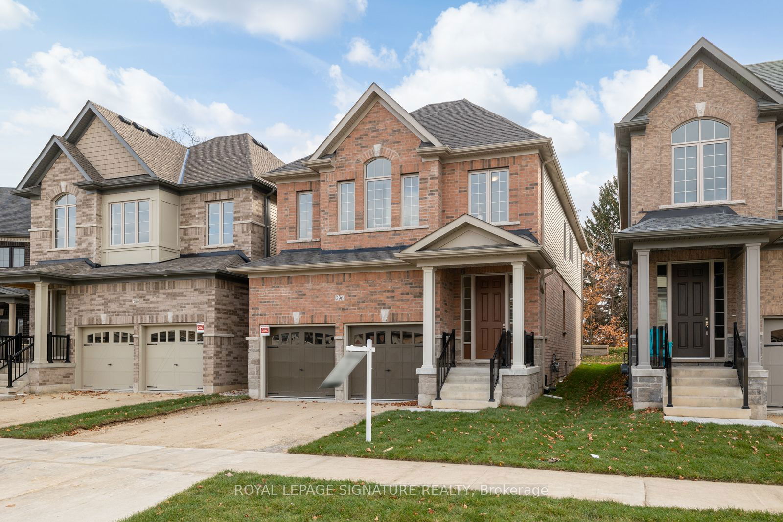 Detached House sold at 296 Broadacre Drive, Kitchener, N2R 0S6 - MLS: X11966995