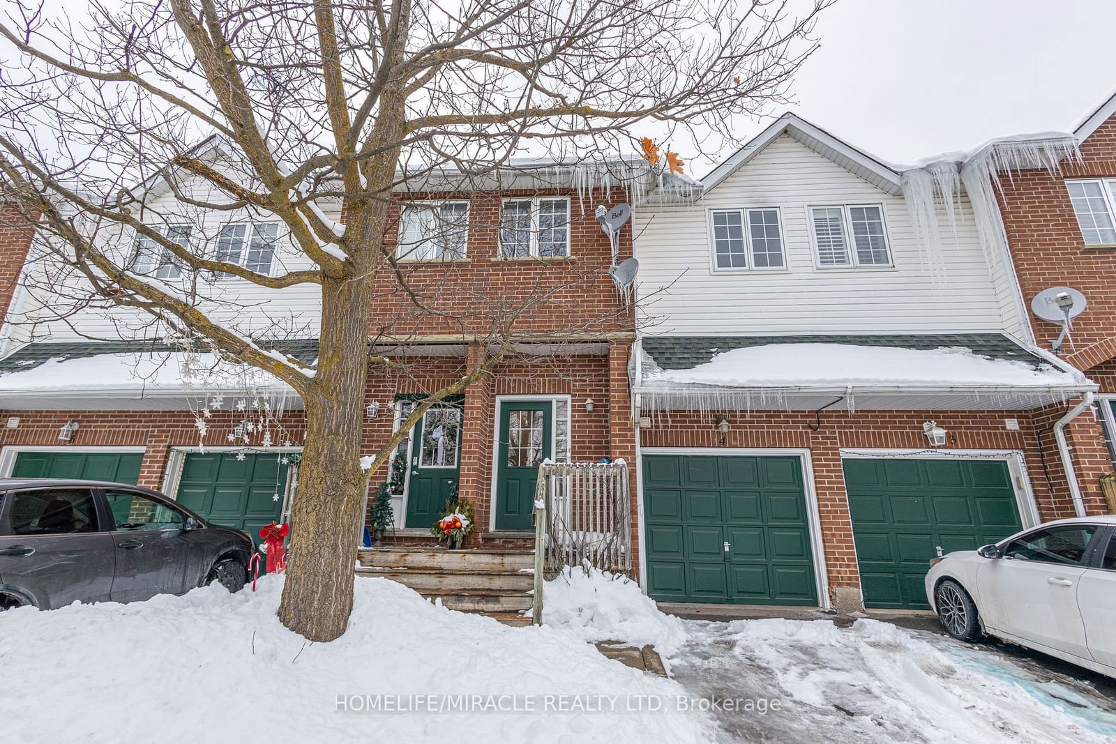 Townhouse sold at 4-42 Green Valley Drive, Kitchener, N2P 2C3 - MLS: X11967072