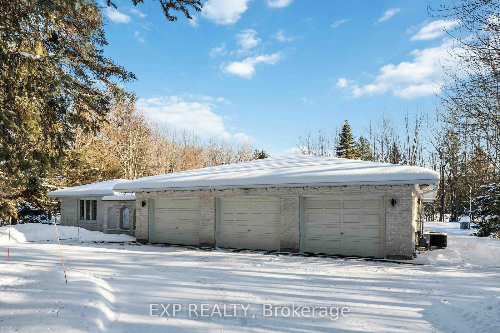 Detached House sold at 1082 Rick Hansen Crescent, Greely - Metcalfe - Osgoode - Vernon and Area, 1601 - Greely, K4P 1M4 - MLS: X11967379