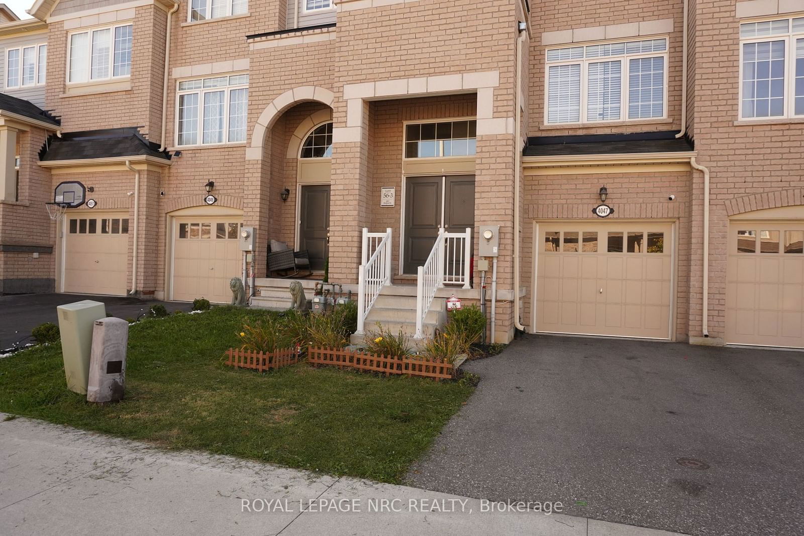 Townhouse for sale at 4047 Maitland Street, Lincoln, 982 - Beamsville, L0R 1B4 - MLS: X11967448