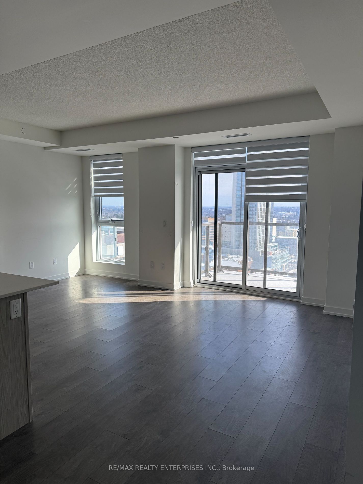 Condo for sale at 1904-55 Duke Street, Kitchener, N2H 0C9 - MLS: X11967559