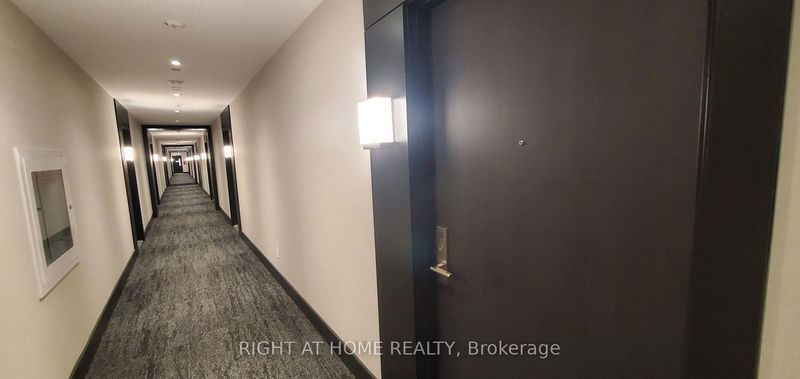 home for lease on 327-55 Duke Street W