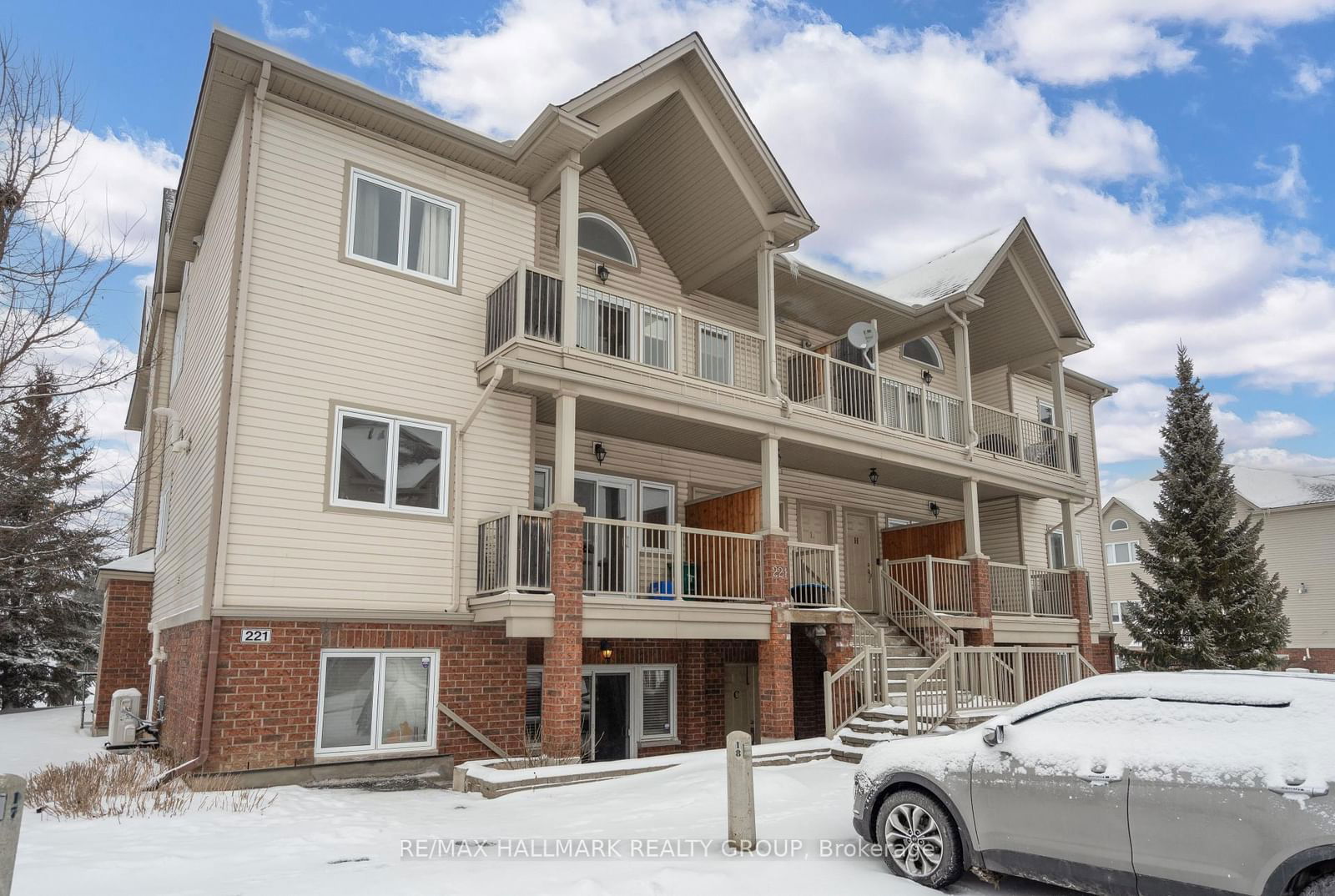 Condo sold at G-221 Crestway Drive, Ottawa, Barrhaven East, K2G 0A9 - MLS: X11967770