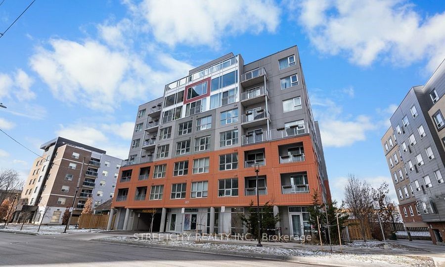 Condo for lease at 601-321 Spruce Street, Waterloo, N2L 0G4 - MLS: X11968124