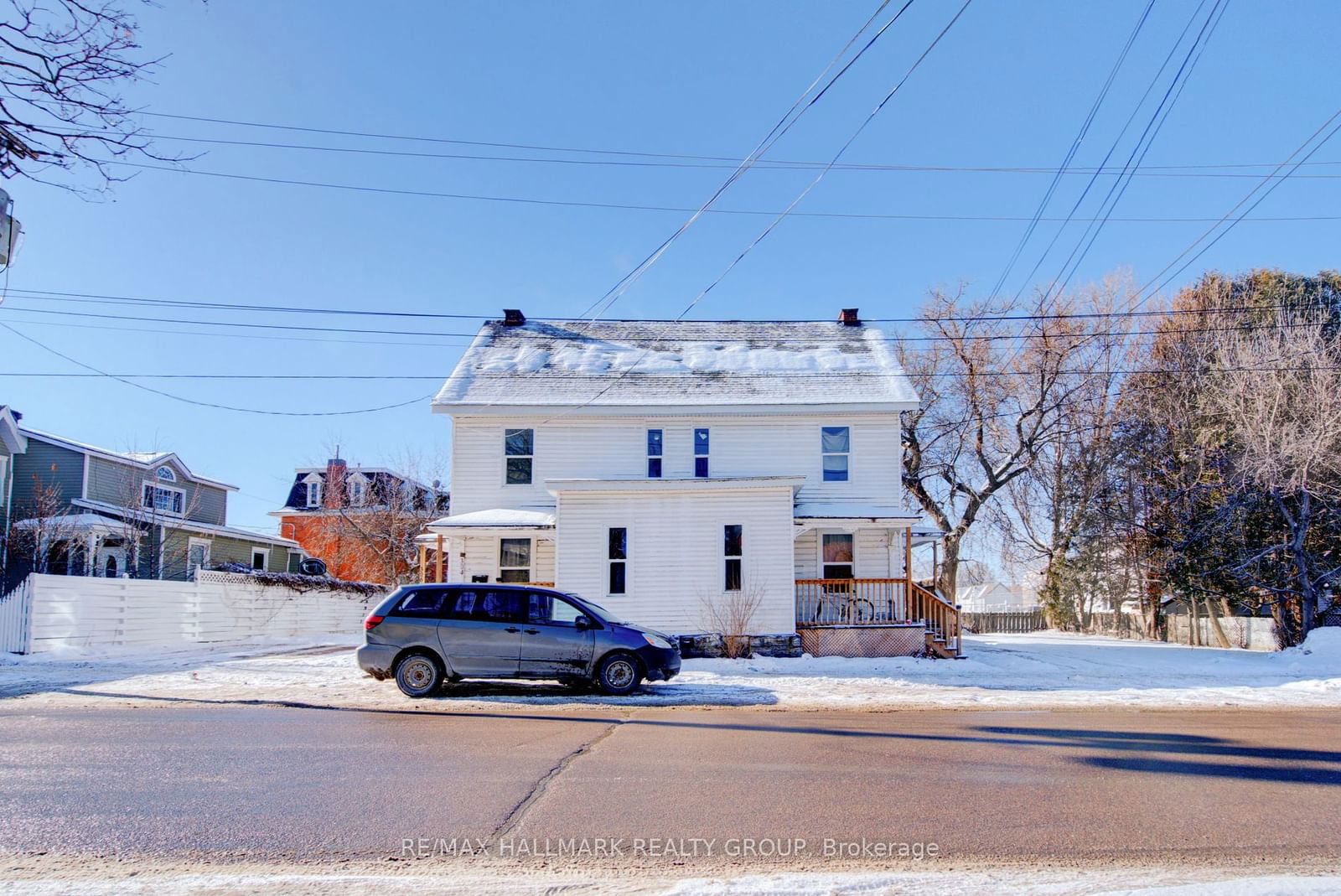 Semi-Detached House for sale at 300-306 Church Street, Pembroke, 530 - Pembroke, K8A 4L3 - MLS: X11968203