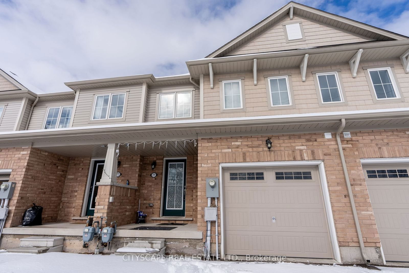 Townhouse for sale at 7771 White Pine Crescent, Niagara Falls, L2H 3R5 - MLS: X11968214