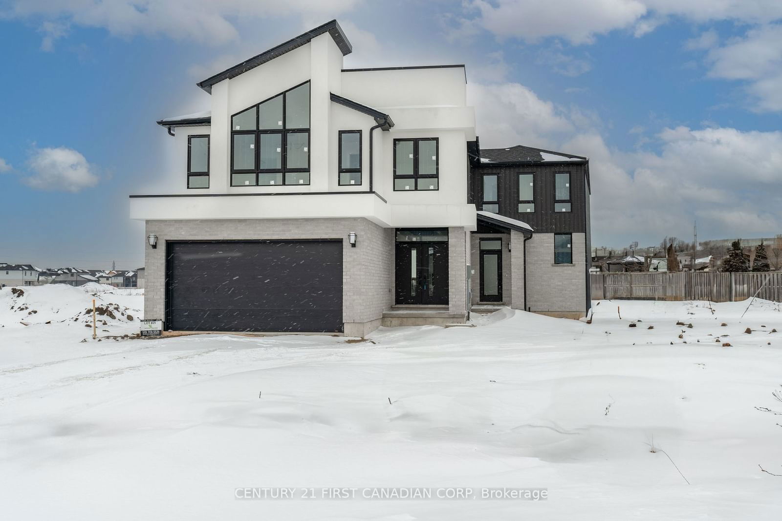 Detached House for sale at 2234 SOUTHPORT Crescent, London, South U, N6M 0H9 - MLS: X11968353