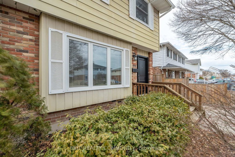 651 Roger St, Sarnia, N7S 4A5 | Image 3