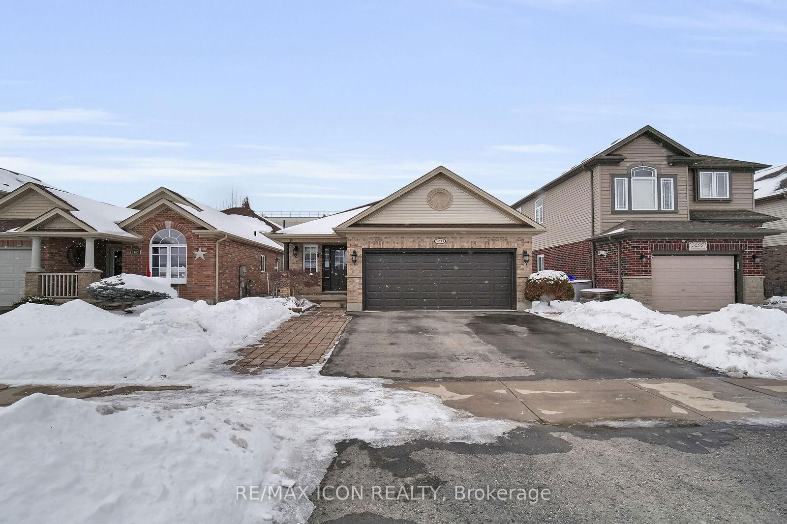 Detached House sold at 3299 Emilycarr Lane, London, South W, N6L 0B3 - MLS: X11968729