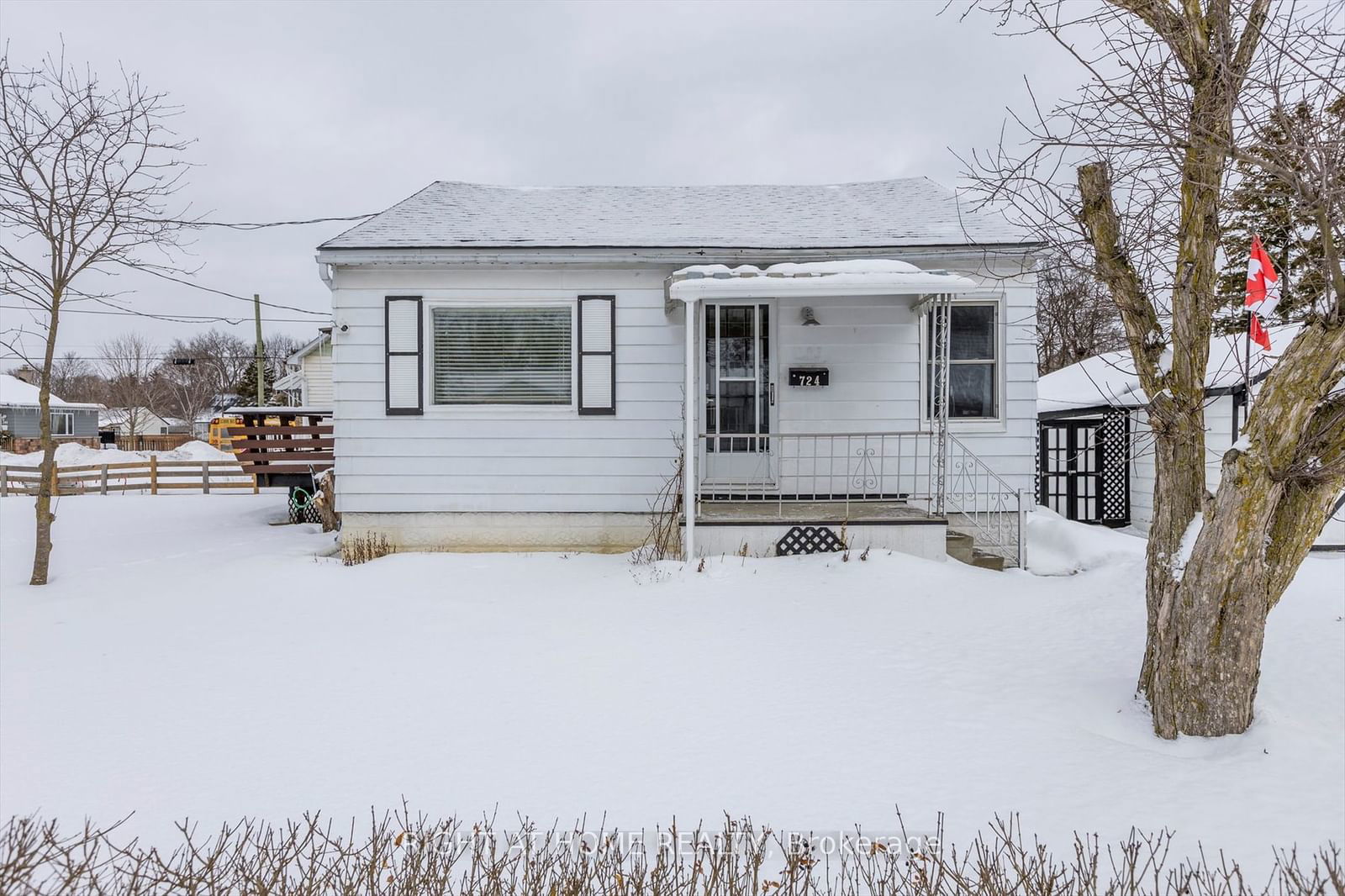 Detached House for sale at 724 New Romaine Street, Peterborough, Monaghan, K9J 2E8 - MLS: X11968815