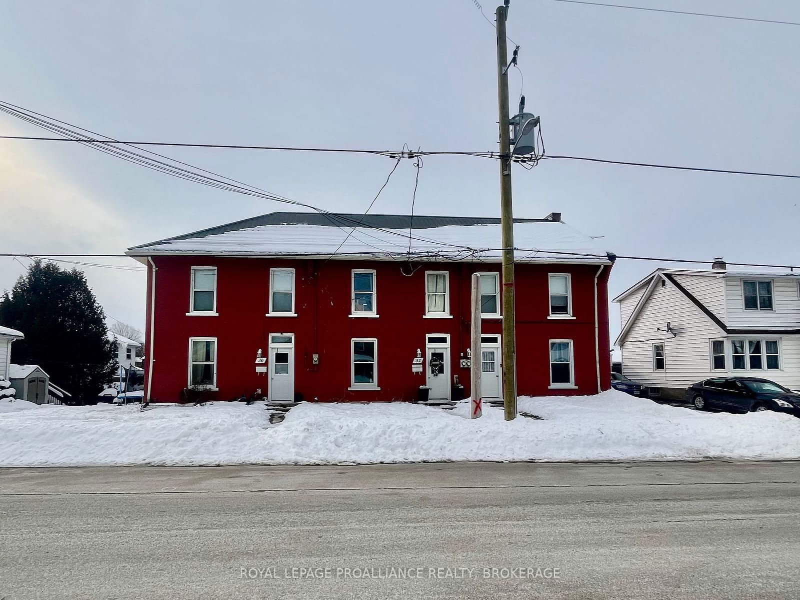 Building at 30/32/34 Victoria Avenue, Gananoque, 821 - Gananoque