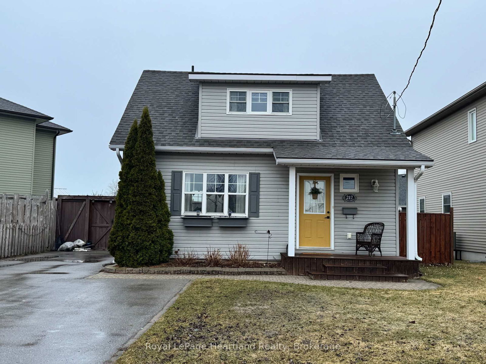 Detached House sold at 217 Picton Street, Goderich, Goderich (Town), N7A 1K1 - MLS: X11969016