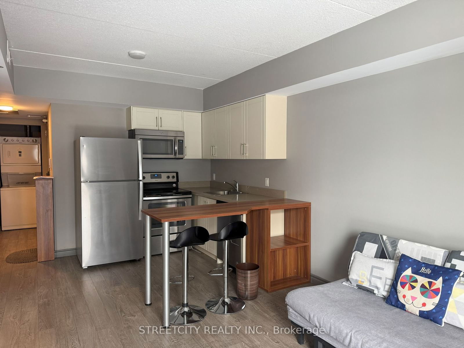 Condo for sale at 601-321 Spruce Street, Waterloo, N2L 0G4 - MLS: X11969182