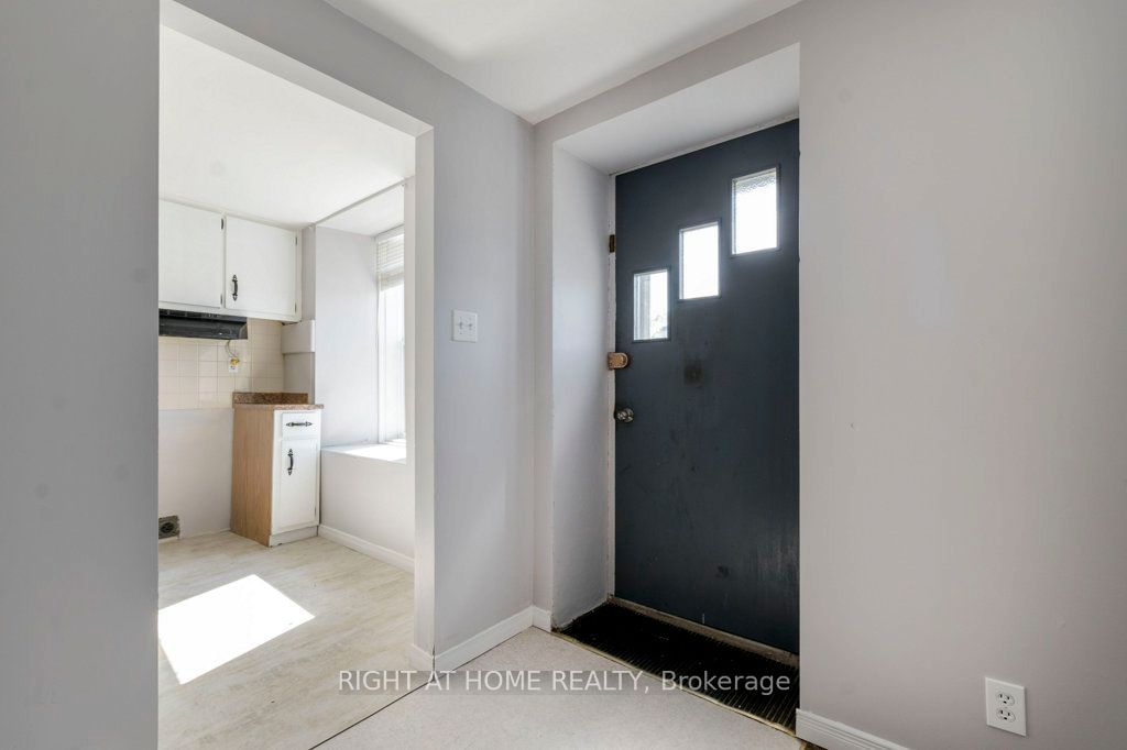 Detached House for sale at 30-32 Beverly Street, Cambridge, N1R 3Z5 - MLS: X11969247