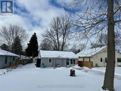 7811 Ken St, Plympton-Wyoming - Plympton Wyoming image-0-2