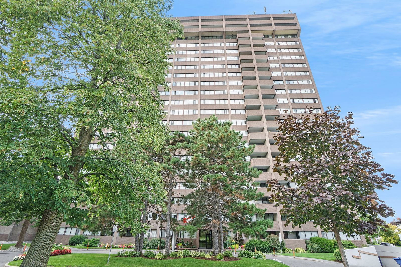 Condo for sale at 1901-1285 CAHILL Drive, Hunt Club - South Keys and Area, 3805 - South Keys, K1V 9A7 - MLS: X11969472