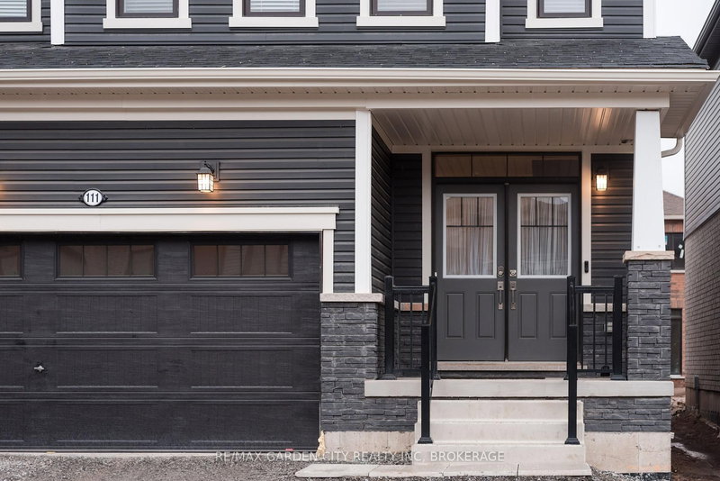 111 Sunflower Cres, Thorold, L3B 5N5 | Image 2