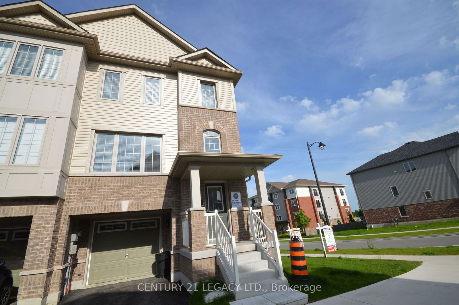 Townhouse for lease at 1-420 Linden Drive, Cambridge, N3H 0C6 - MLS: X11969635