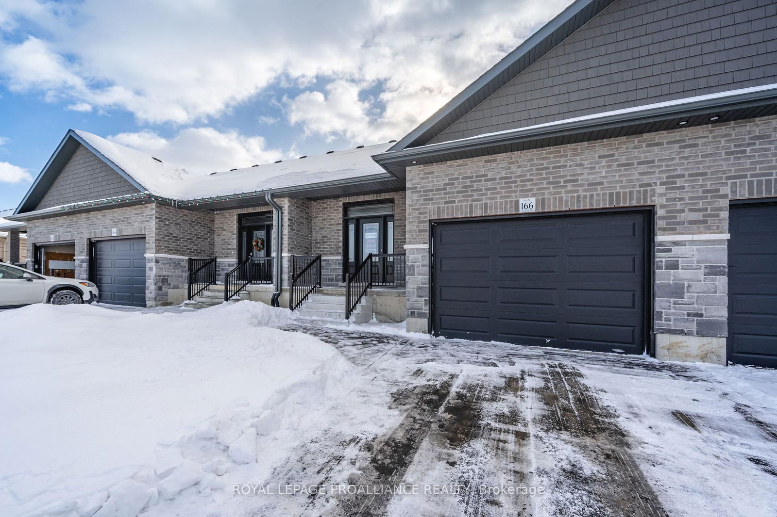 Townhouse for sale at 166 Appledene Drive, Quinte West, Murray Ward, K8V 0K3 - MLS: X11969734