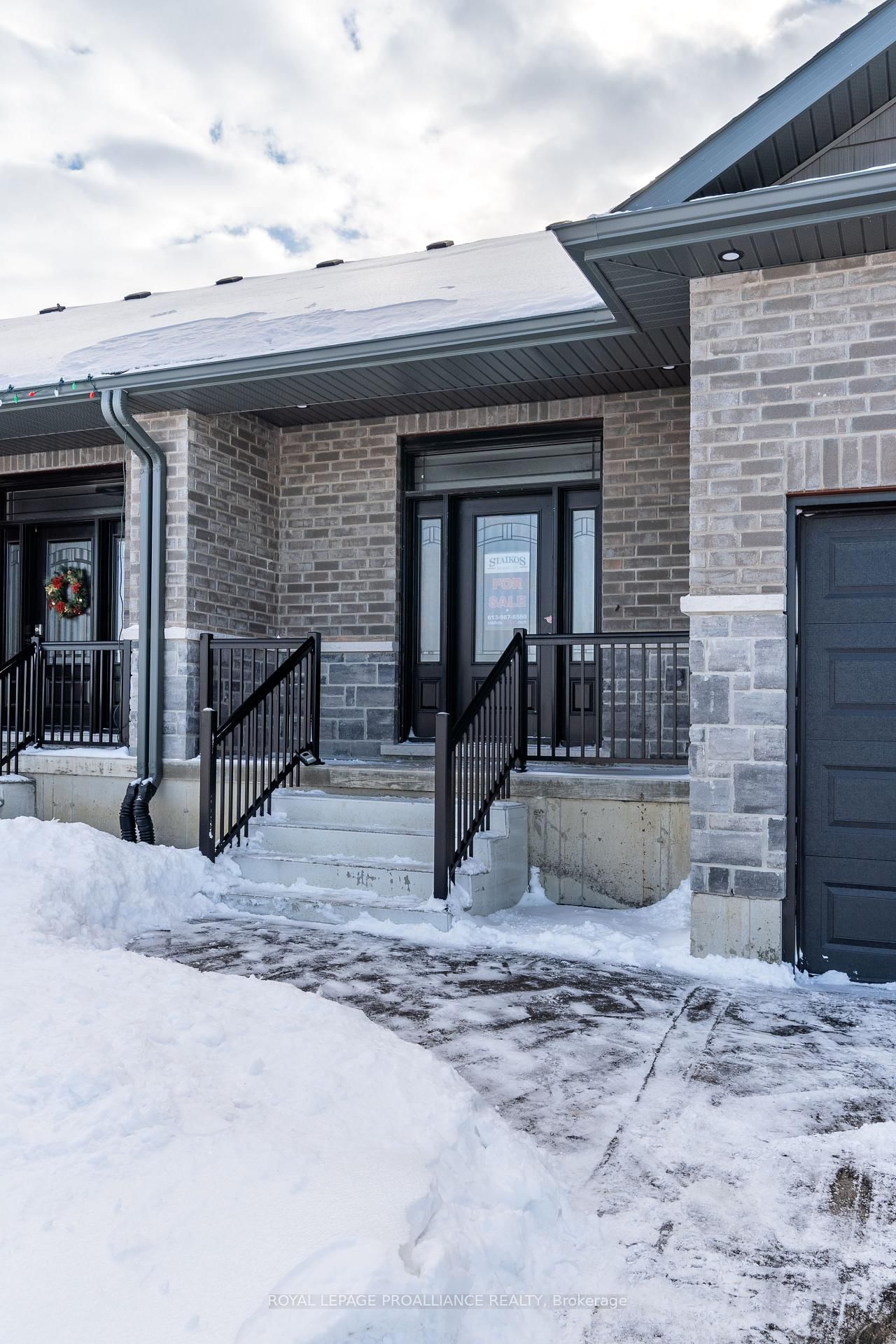 Townhouse for sale at 166 Appledene Drive, Quinte West, Murray Ward, K8V 0K3 - MLS: X11969734