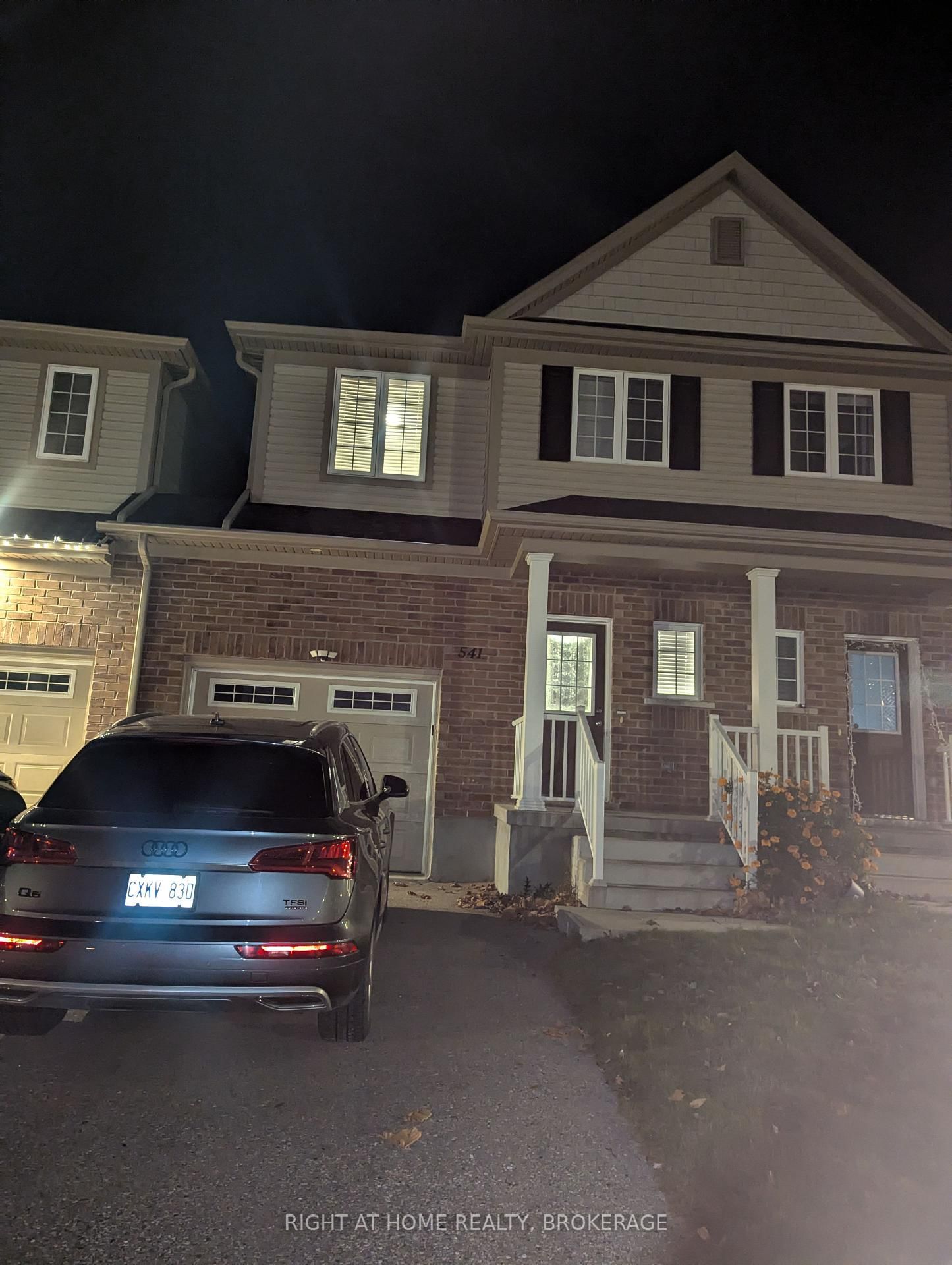 Townhouse for lease at 541 Rivertrail Avenue, Kitchener, N2A 0K2 - MLS: X11969840